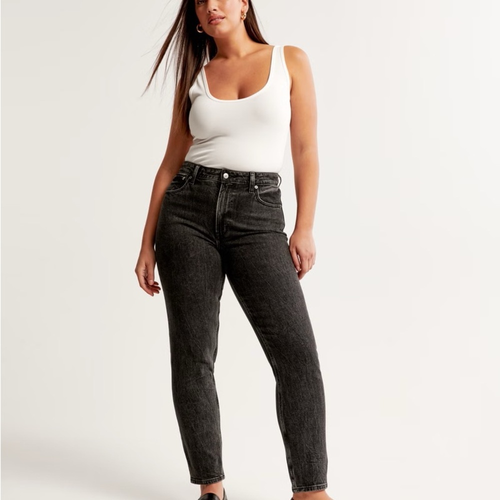 Abercrombie & Fitch Women’s Straight Leg Jeans - Washed Black